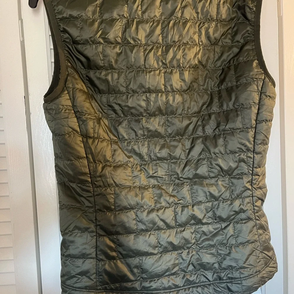 Patagonia Olive Quilted Vest - Picture 2 of 3